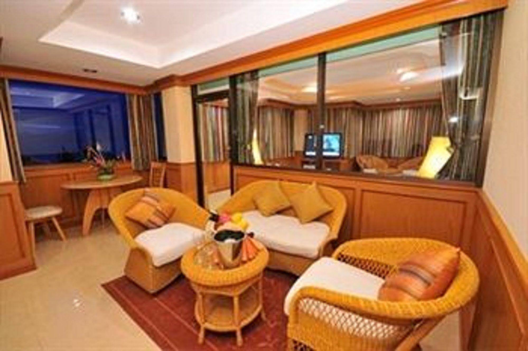 Grand Sea View Beach Resotel Липа Ной Екстериор снимка
