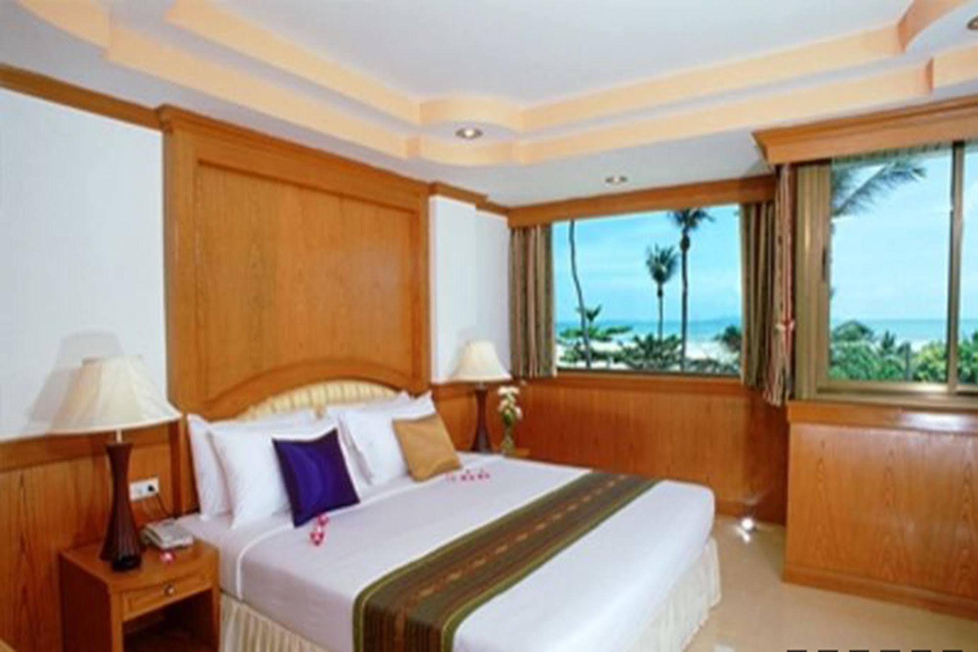 Grand Sea View Beach Resotel Липа Ной Екстериор снимка